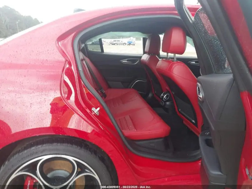 2022 ALFA ROMEO GIULIA VELOCE TI RWD