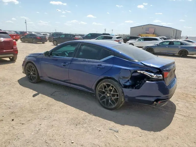 2019 NISSAN ALTIMA SR  