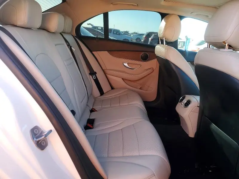 2019 MERCEDES-BENZ C 300  