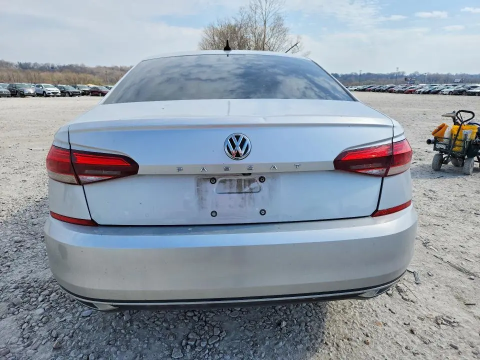 2020 VOLKSWAGEN PASSAT SE  