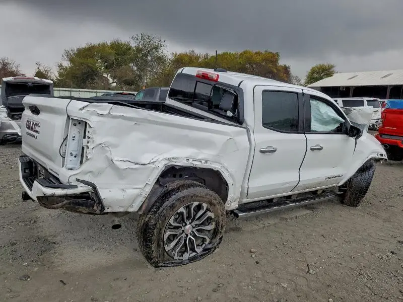 2024 GMC CANYON DENALI  