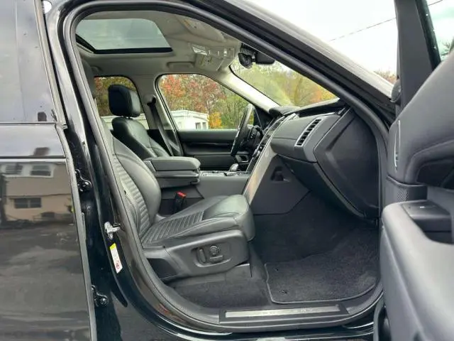 2024 LAND ROVER DISCOVERY S  