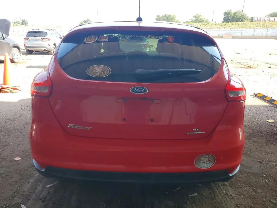 2016 FORD FOCUS SE  