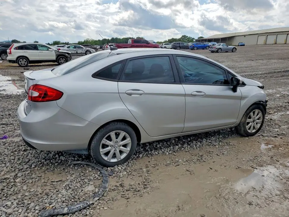 2013 FORD FIESTA SE  