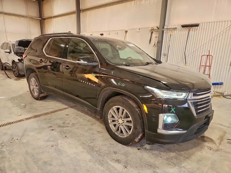 2023 CHEVROLET TRAVERSE LT  