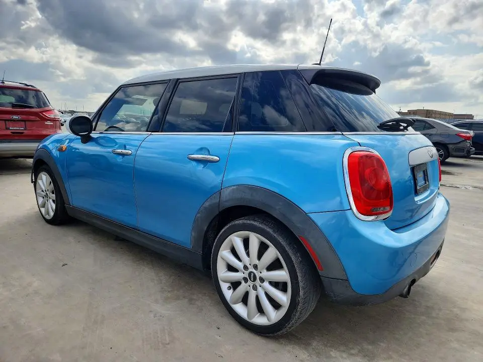 2015 MINI COOPER   