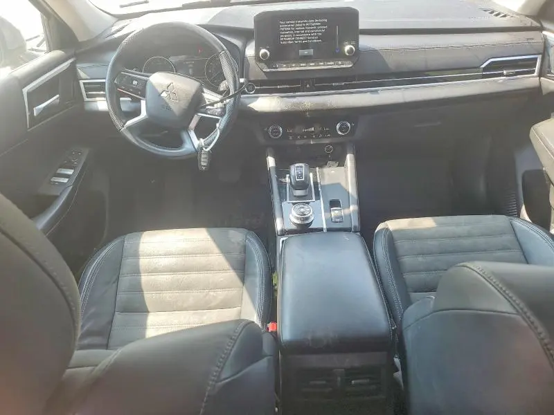 2022 MITSUBISHI OUTLANDER SE  