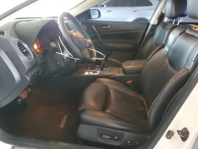 2010 NISSAN MAXIMA S  