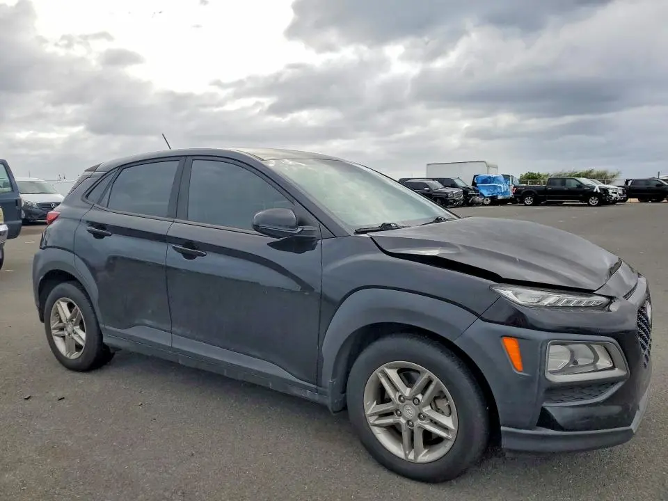 2018 HYUNDAI KONA SE  