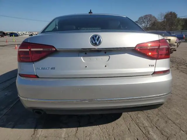 2016 VOLKSWAGEN PASSAT SE  