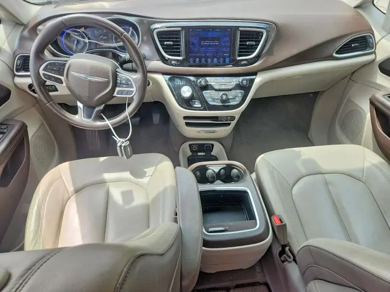 2017 CHRYSLER PACIFICA TOURING L  