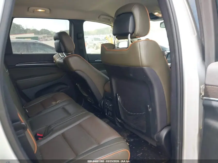 2011 JEEP GRAND CHEROKEE LAREDO