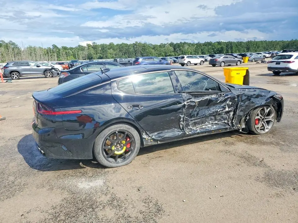 2019 KIA STINGER GT1  