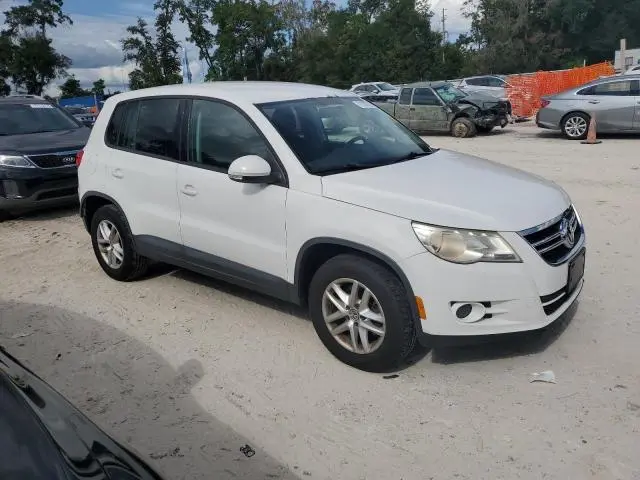 2011 VOLKSWAGEN TIGUAN S  