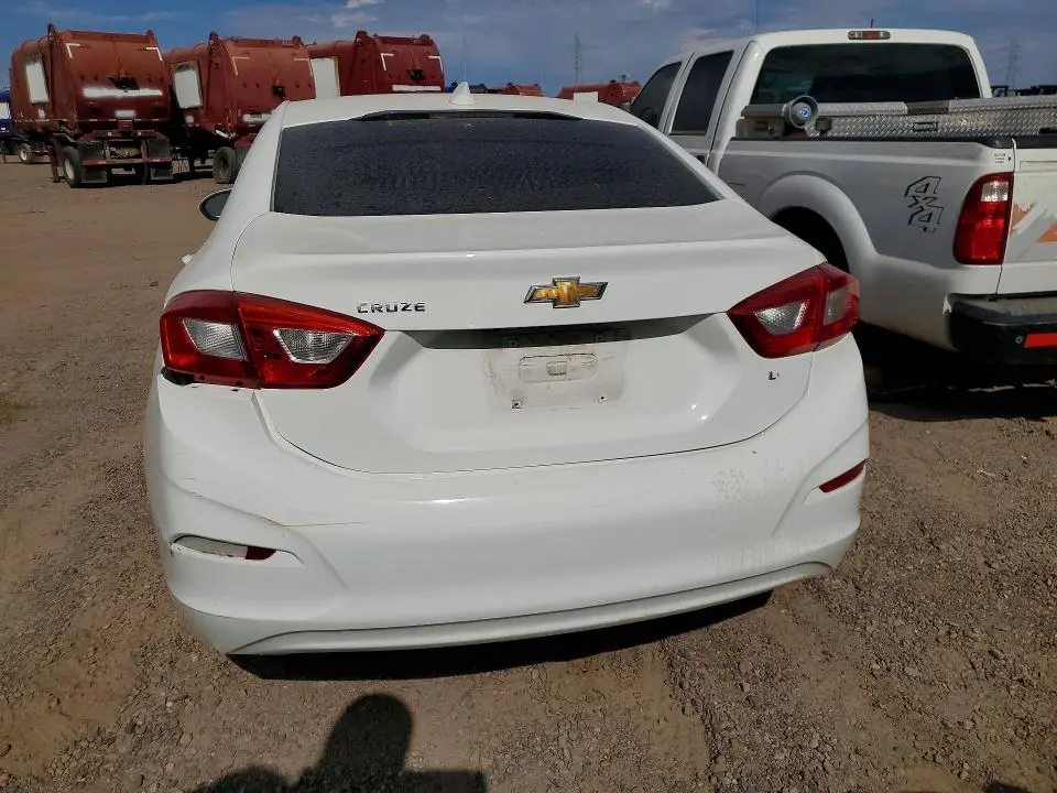 2018 CHEVROLET CRUZE LT  