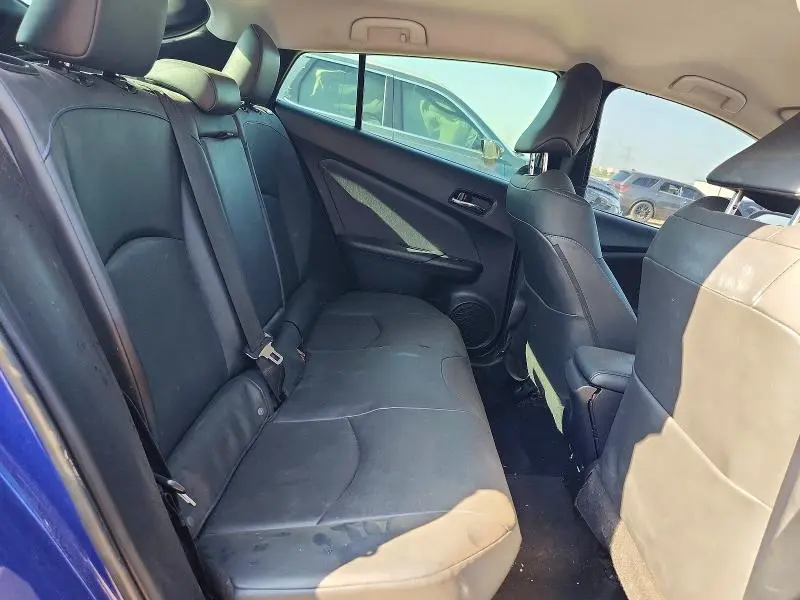 2016 TOYOTA PRIUS THREE TOURING  