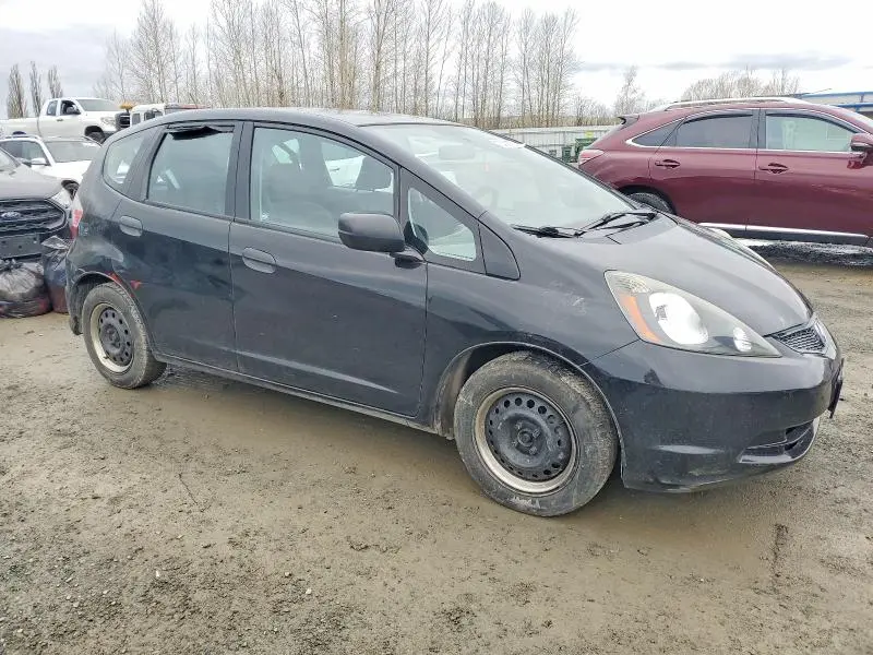 2011 HONDA FIT   