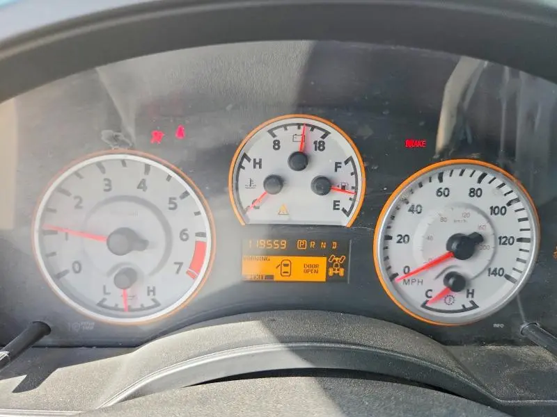 2015 NISSAN TITAN S  