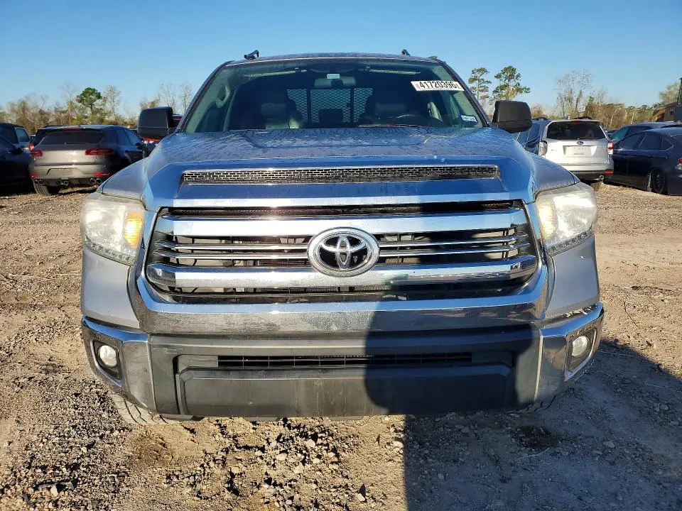 2017 TOYOTA TUNDRA SR5  