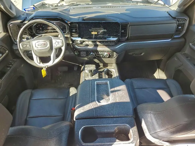 2022 GMC SIERRA K1500 SLT  