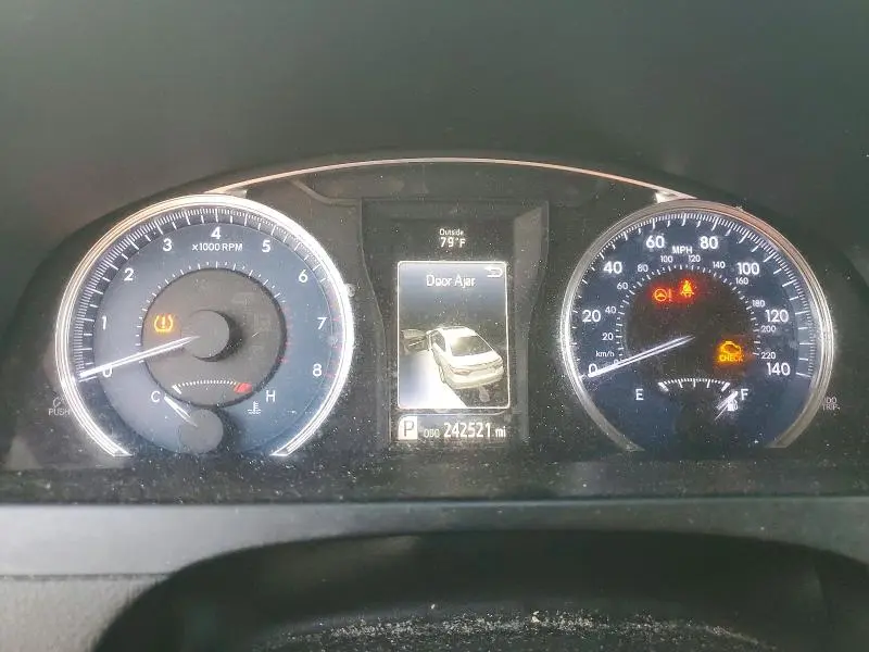 2017 TOYOTA CAMRY LE  