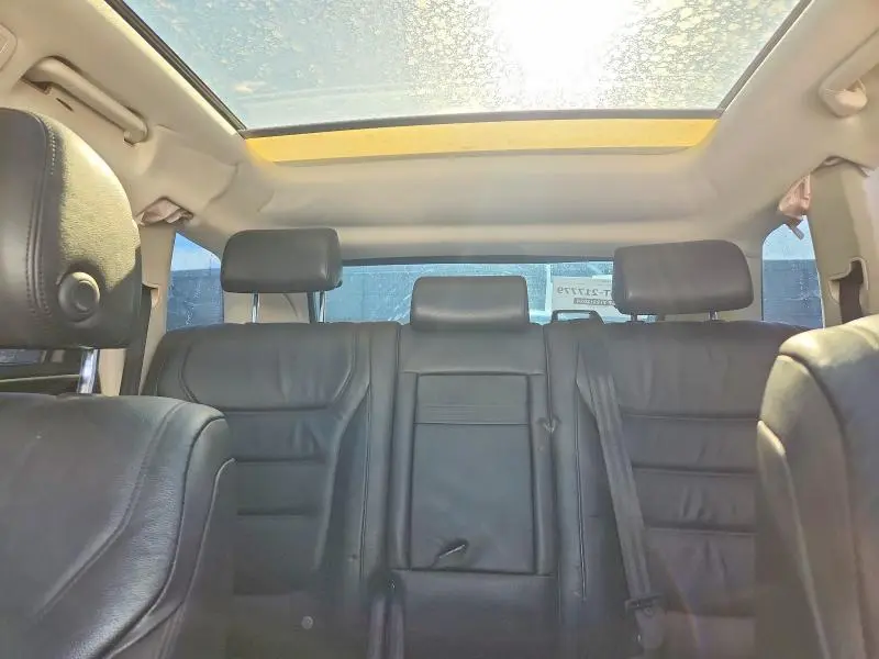 2015 VOLKSWAGEN TOUAREG V6  