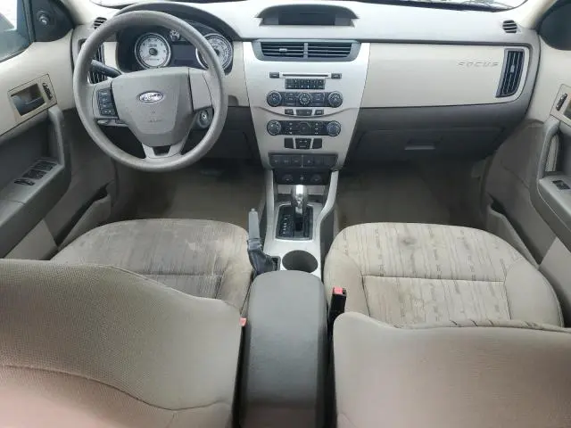2010 FORD FOCUS SE  