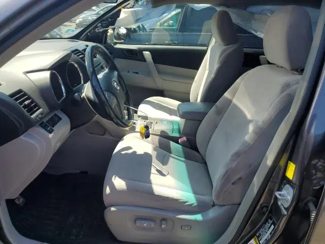 2010 TOYOTA HIGHLANDER   