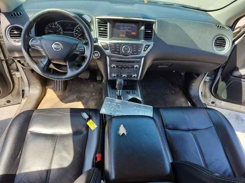 2019 NISSAN PATHFINDER SL  