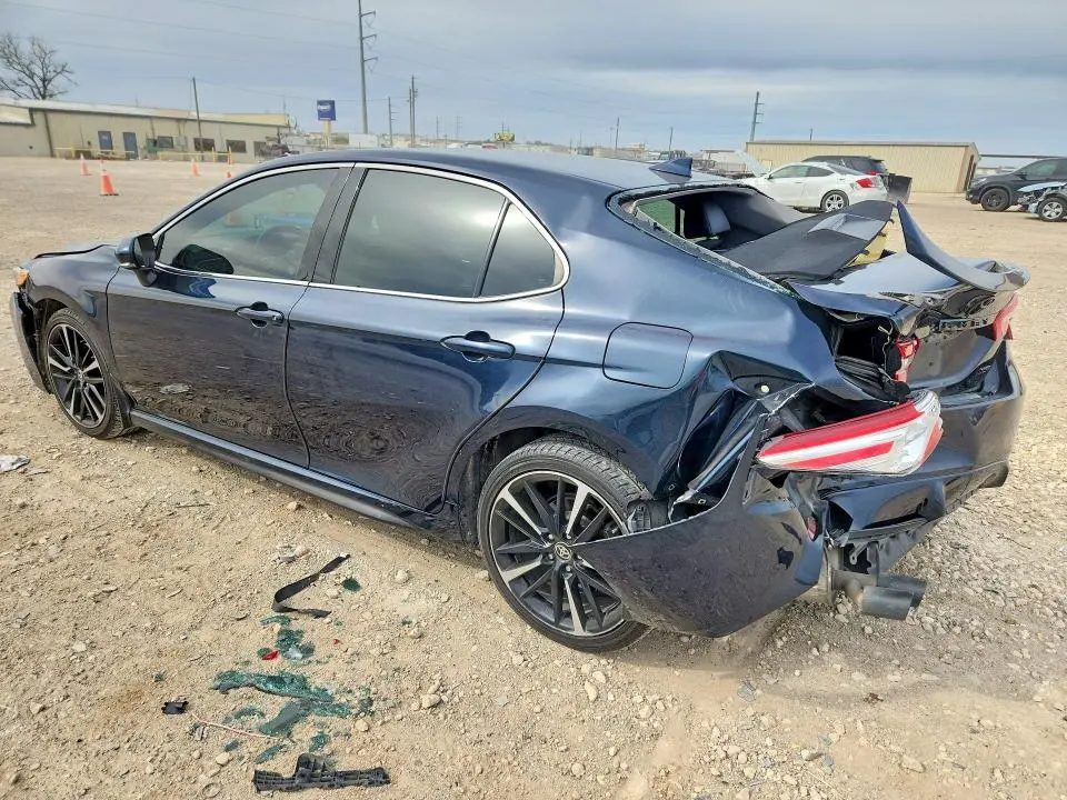2020 TOYOTA CAMRY XSE  