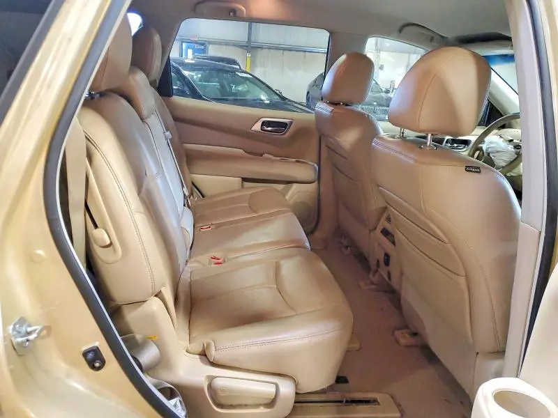 2013 NISSAN PATHFINDER S  