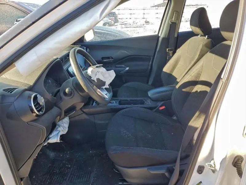 2021 NISSAN KICKS SV  