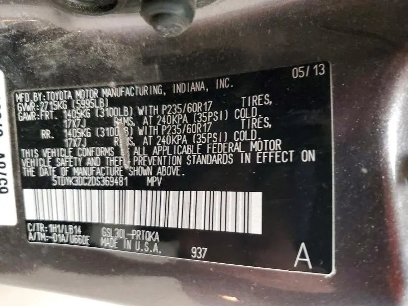 2013 TOYOTA SIENNA XLE 8-PASSENGER  