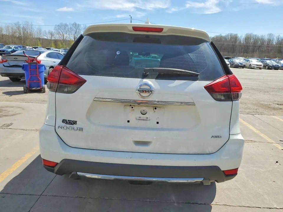 2018 NISSAN ROGUE S  
