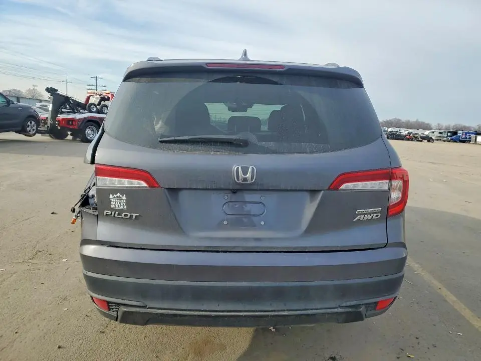 2022 HONDA PILOT SE  