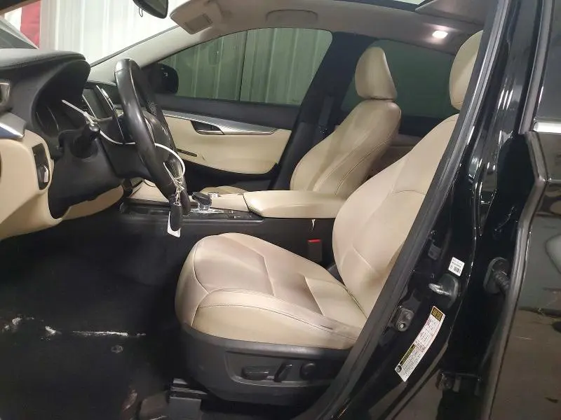 2019 INFINITI QX50 LUXE  