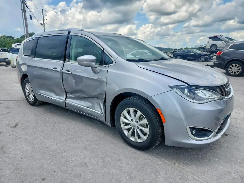 2019 CHRYSLER PACIFICA TOURING L  