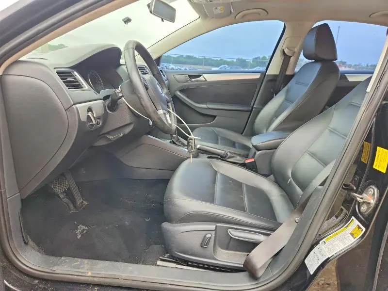 2014 VOLKSWAGEN JETTA SE  