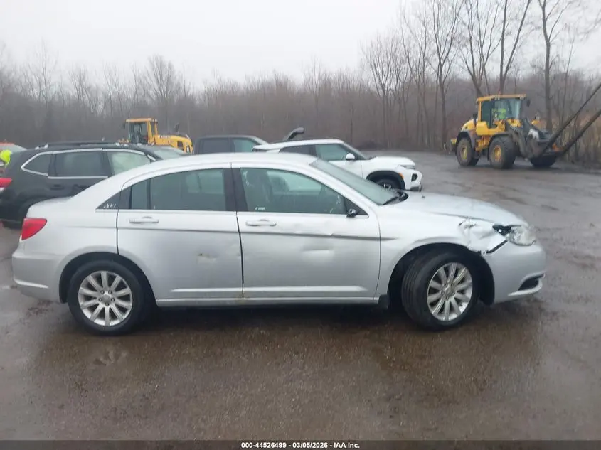 2011 CHRYSLER 200 TOURING