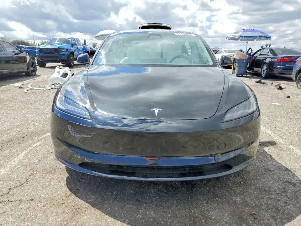 2025 TESLA MODEL 3   