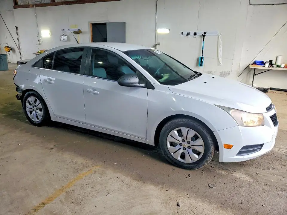2011 CHEVROLET CRUZE LS  
