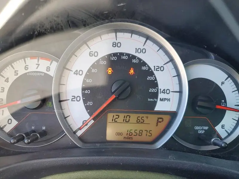 2012 TOYOTA YARIS 5-DOOR SE  