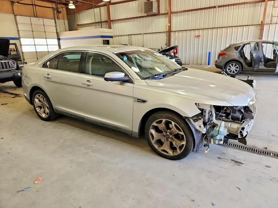 2010 FORD TAURUS SEL  