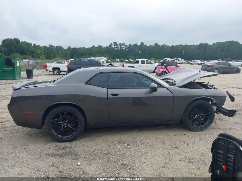 2019 DODGE CHALLENGER SXT