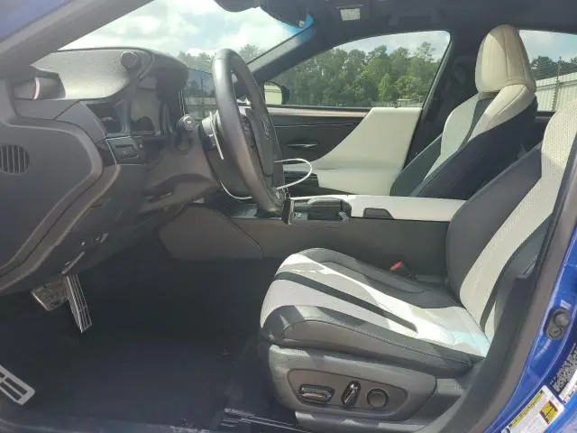 2022 LEXUS ES 300H BASE  