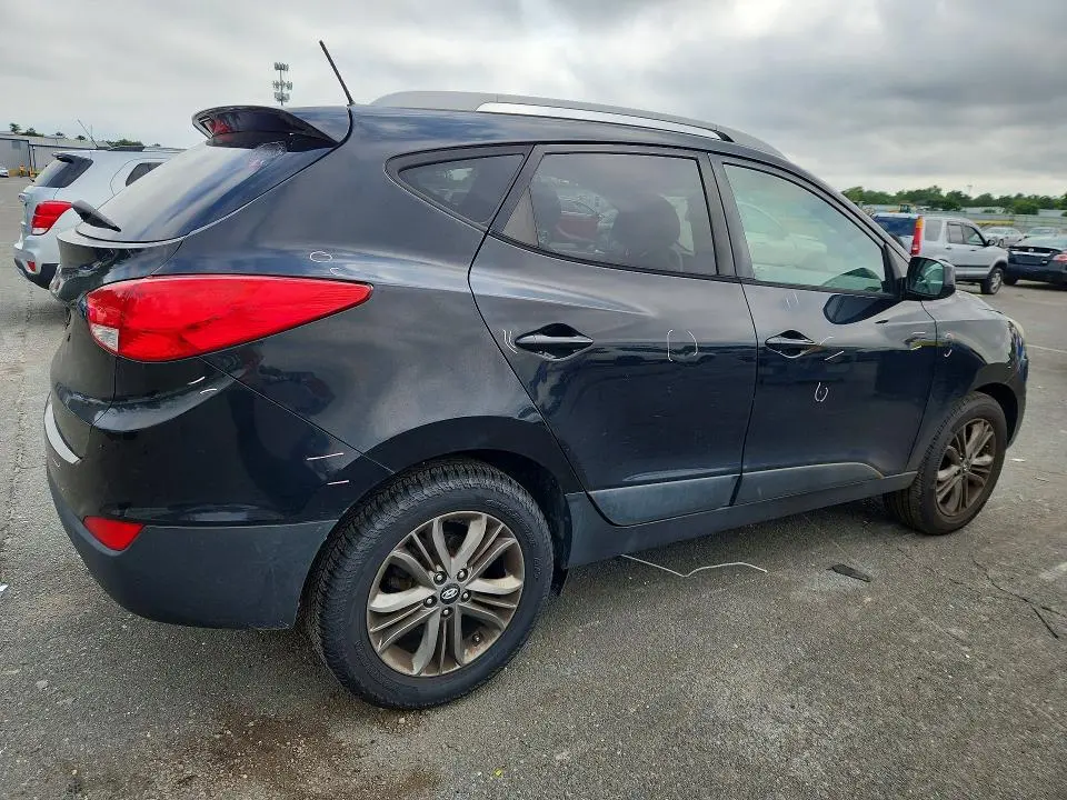 2014 HYUNDAI TUCSON SE  