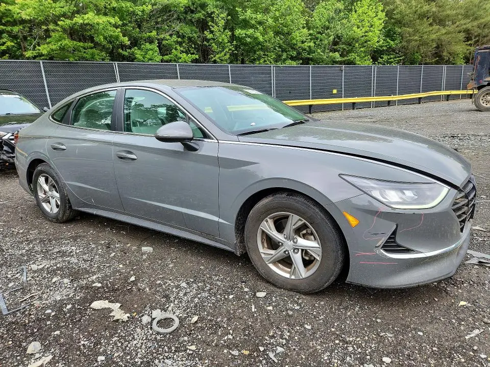 2023 HYUNDAI SONATA SE  