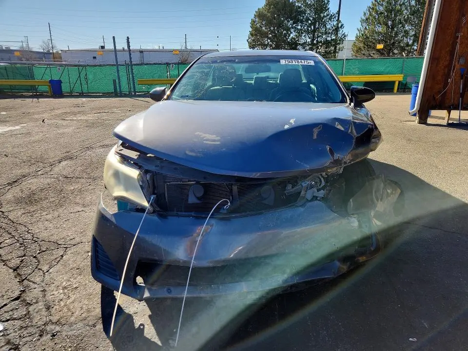 2013 TOYOTA CAMRY LE  