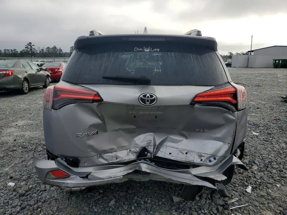 2017 TOYOTA RAV4 XLE  