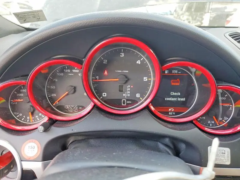 2014 PORSCHE CAYENNE   